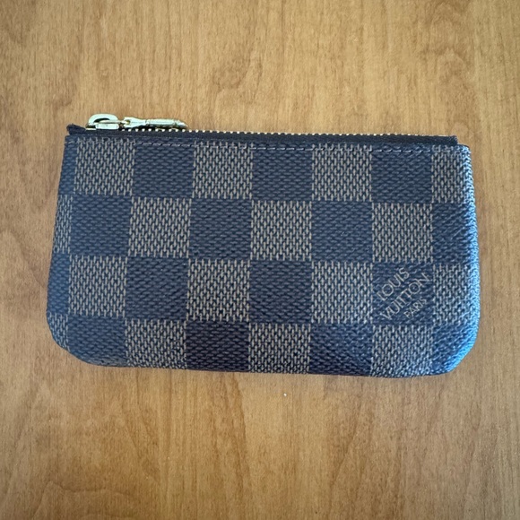 Louis Vuitton Key Chain Pouch (SOLD) - Picture 2 of 7